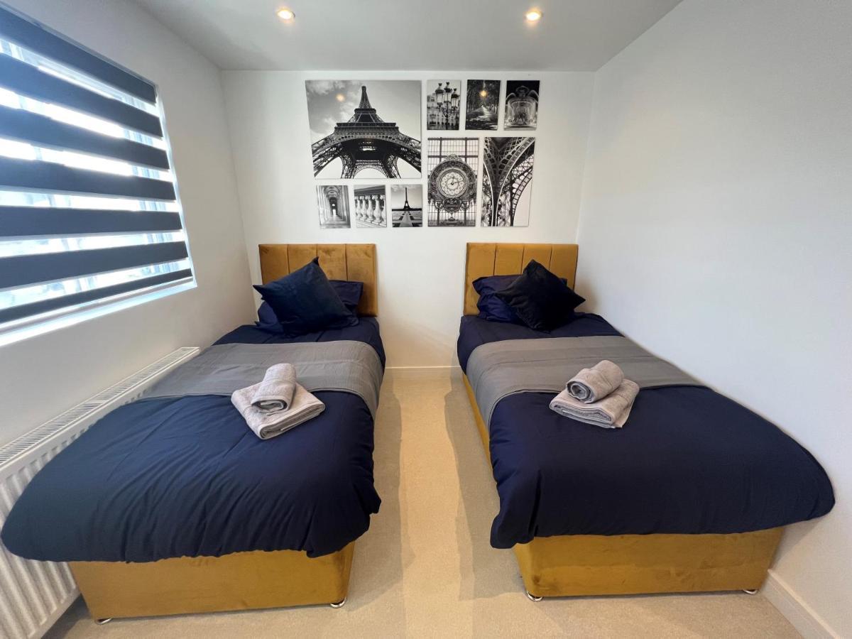 Appartamento Star London Station Road 3-Bed Haven Esterno foto